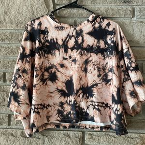 Womens pull over size XL tie dye